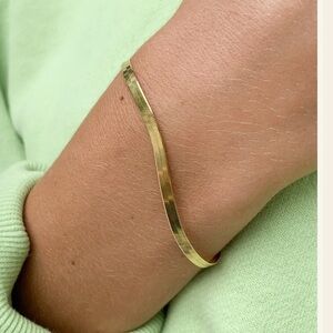 MAJ herringbone bracelet 3mm size 6.5